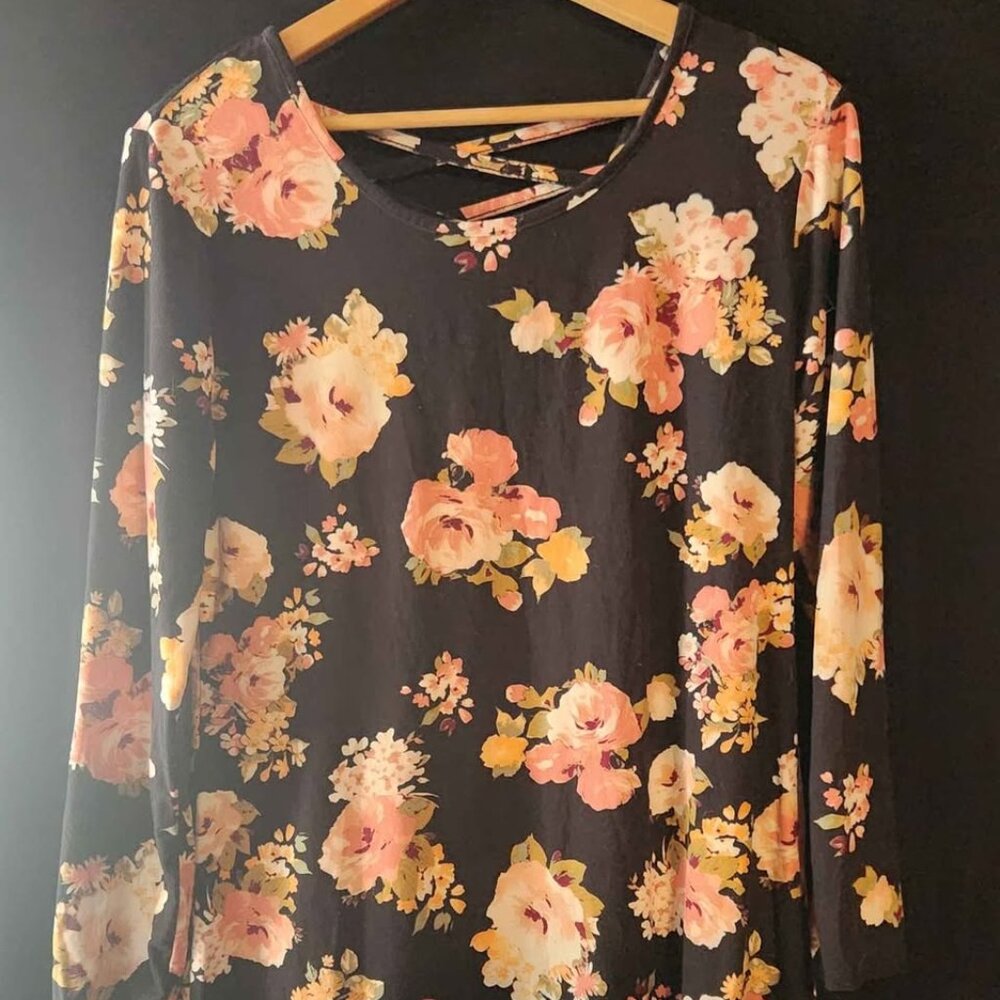 No Boundries Womens XXXL Black Floral Dress/Shirt